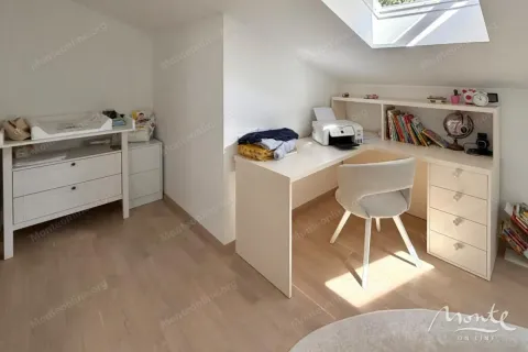 Prodaja, dvosoban stan, 99m², Pržno, Budva - image 10