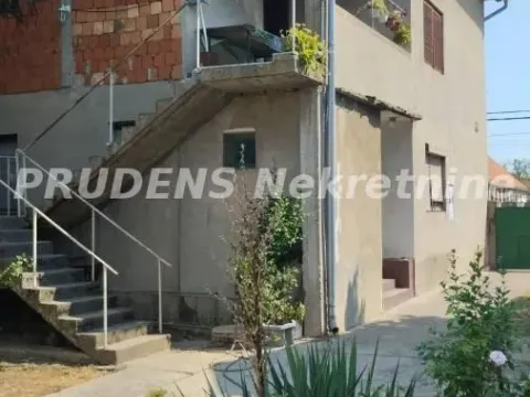 Sale, house, 300m², Dobanovci, Surčin