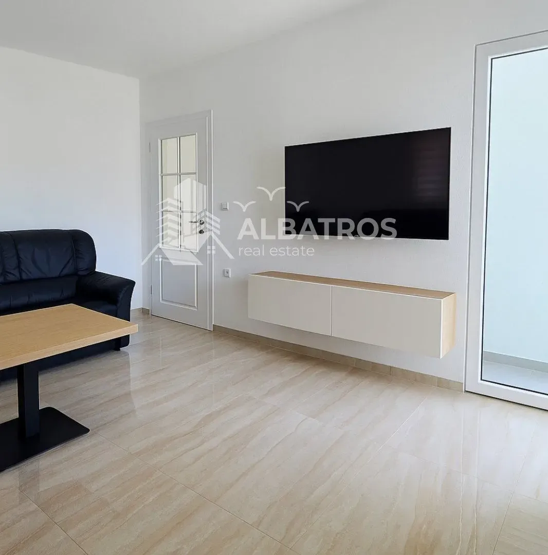 Rent, two bedroom apartment, 65m², Stari Bar, Bar