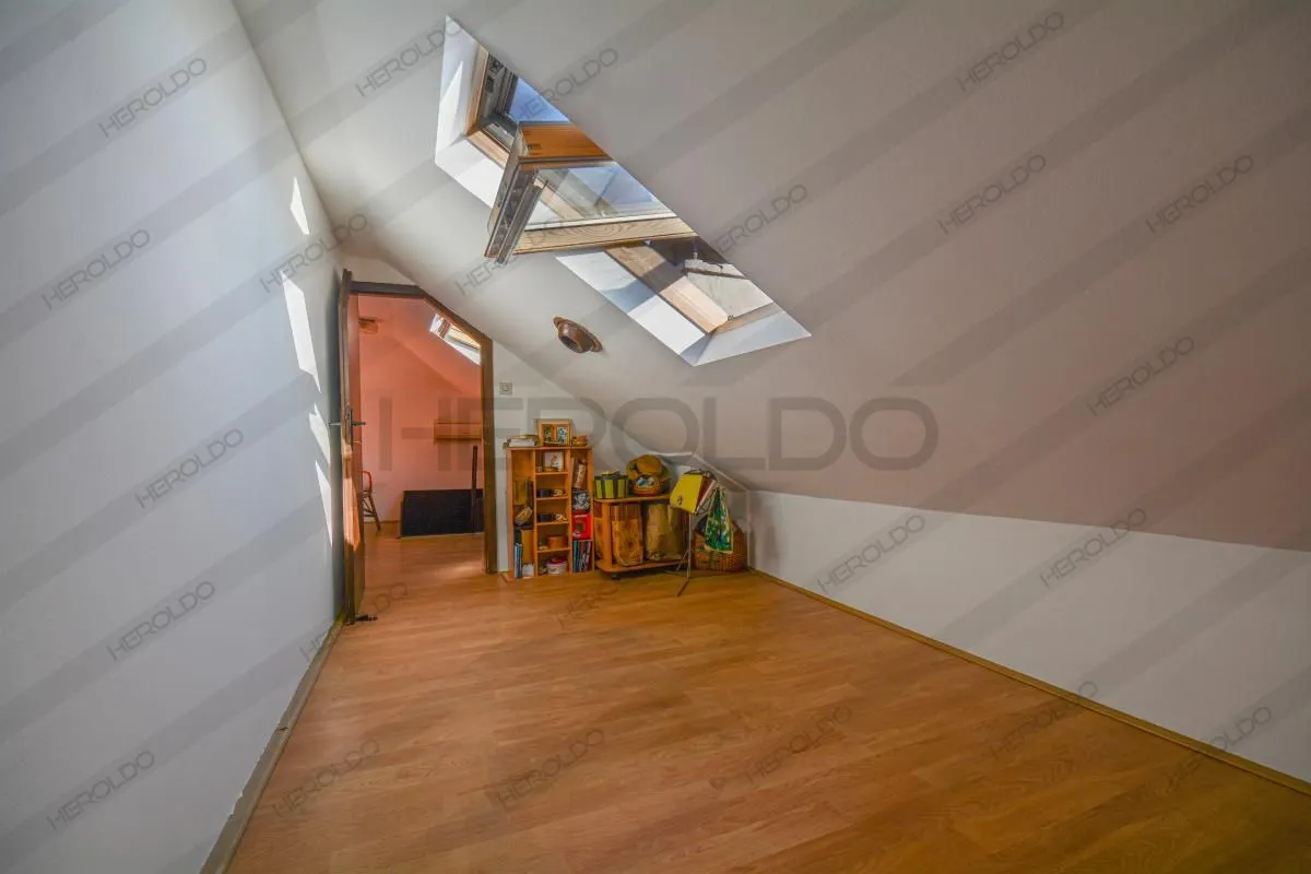 Prodaja, četvorosoban stan, 96m², Savski Venac, Beograd