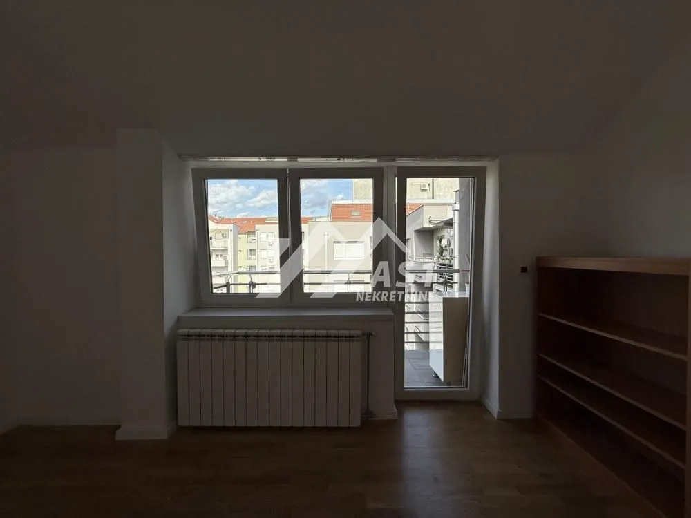 Izdavanje, četvorosoban stan, 80m², Bulevar Oslobodjenja, Novi Sad Sve Podlokacije