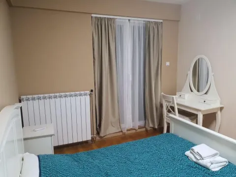 Izdavanje, četvorosoban stan, 130m², Voždovac Sve Podlokacije, Beograd - image 3