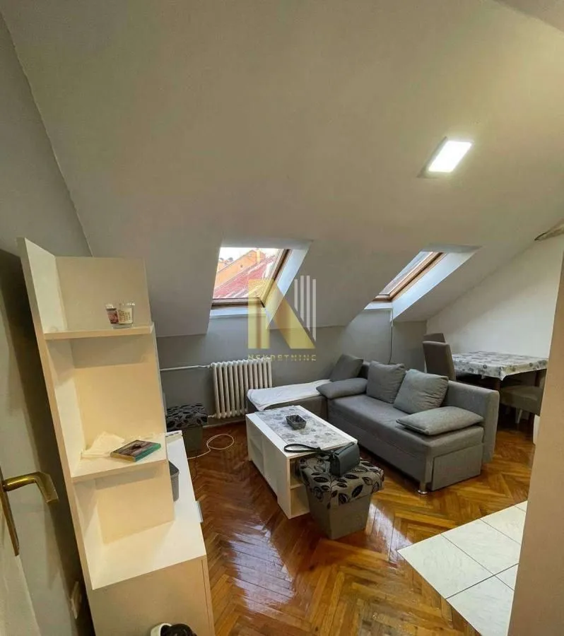 Izdavanje, jednosoban stan, 35m², Bulevar Oslobodjenja, Novi Sad Sve Podlokacije