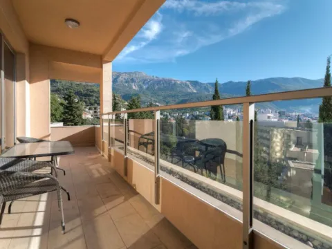 Prodaja, četvorosoban stan, 189m², Bečići, Budva - image 3