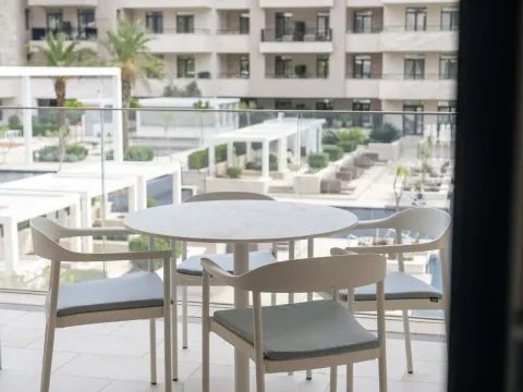 Prodaja, jednosoban stan, 81m², Tivat, Crna Gora - image 16