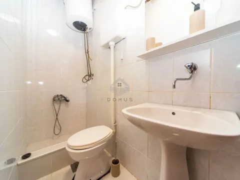 Izdavanje, kuća, 60m², Rogami, Podgorica - image 16