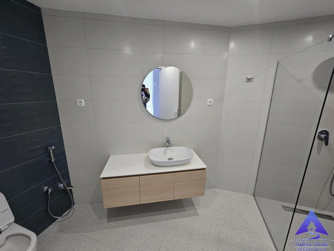 Sale, one bedroom apartment, 60m², Bečići, Budva