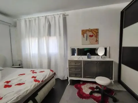 Izdavanje, trosoban stan, 115m², Zabjelo, Podgorica - image 7