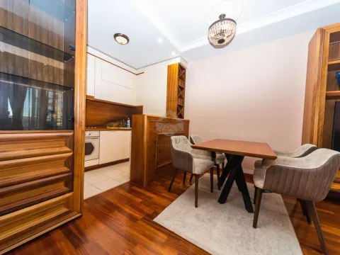 Izdavanje, dvosoban stan, 70m², City Kvart, Podgorica - image 4