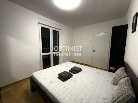 Izdavanje, trosoban stan, 60m², Botanička Bašta, Palilula Sve Podlokacije - image 6