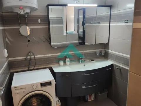 Izdavanje, trosoban stan, 82m², Stari Grad, Beograd - image 23