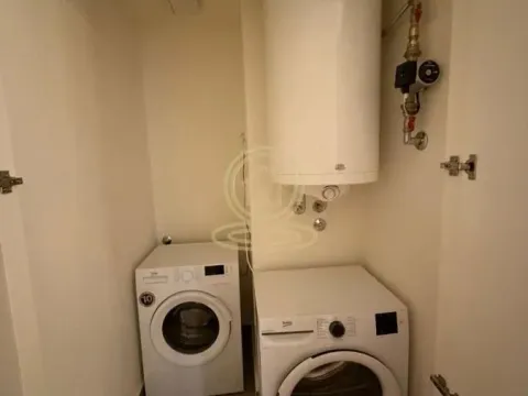 Izdavanje, trosoban stan, 71m², Savski Venac, Beograd - image 15