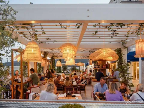 Prodaja, jednosoban stan, 69m², Luštica Bay, Tivat - image 10