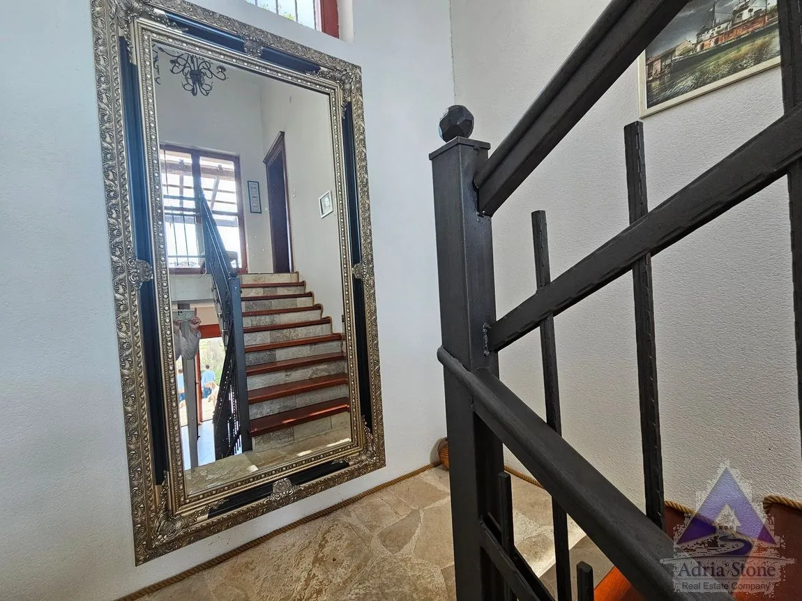 Prodaja, kuća, 162m², Zagora, Kotor