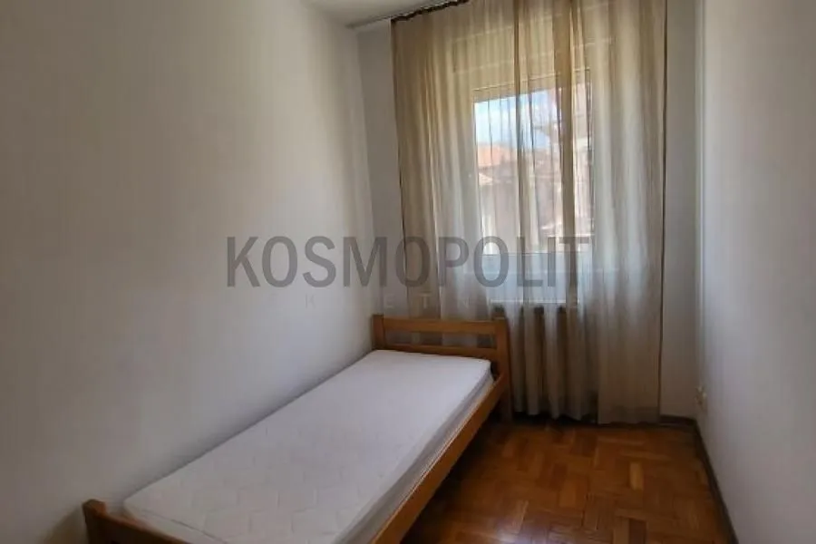 Sale, three bedroom apartment, 60m², Južni Bulevar, Vračar Sve Podlokacije