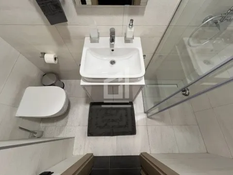 Izdavanje, trosoban stan, 96m², Master Kvart, Podgorica - image 7