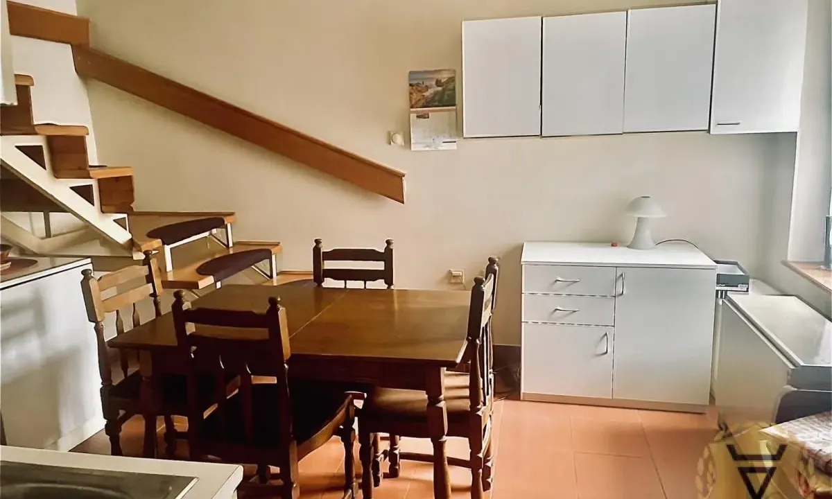 Izdavanje, kuća, 68m², Bulbulder, Zvezdara Sve Podlokacije