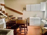 Izdavanje, kuća, 68m², Bulbulder, Zvezdara Sve Podlokacije