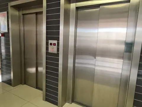 Izdavanje, poslovni prostor, 377m², Novi Beograd Blok 63, Novi Beograd Sve Podlokacije - image 2