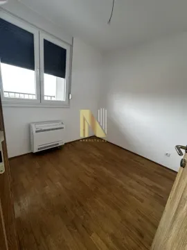 Prodaja, četvorosoban stan, 80m², Mišeluk, Petrovaradin - image 7