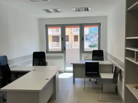 Rent, office space, 53m², Budva, Crna Gora - image 13