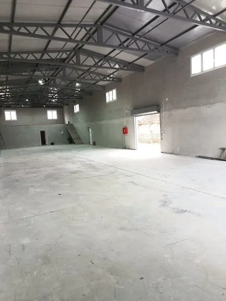 Rent, office space, 400m², Novi Banovci, Stara Pazova