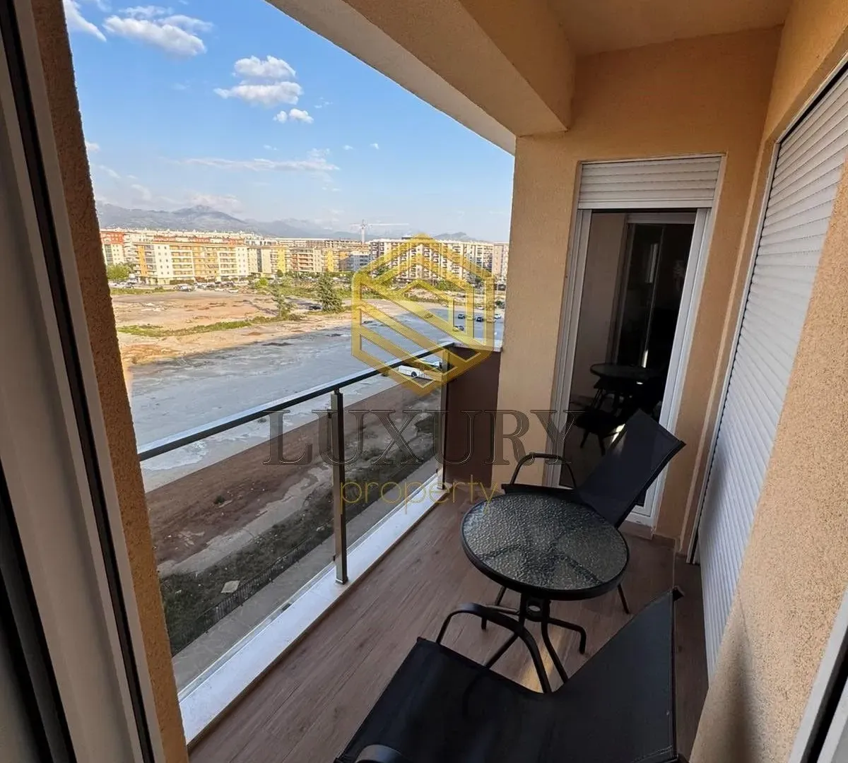 Prodaja, dvosoban stan, 72m², New City, Podgorica