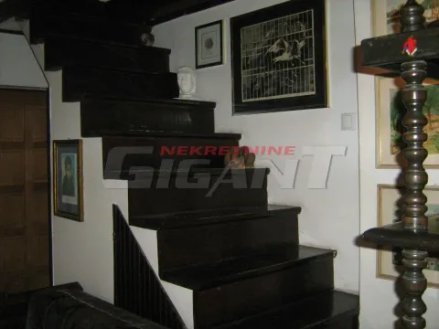 Prodaja, četvorosoban stan, 92m², Kalenić Pijaca, Vračar Sve Podlokacije - image 3