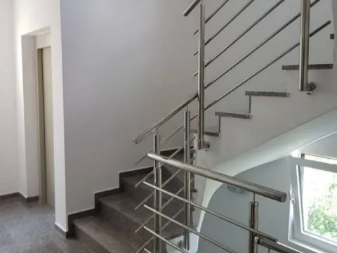 Izdavanje, jednosoban stan, 42m², Budva, Crna Gora - image 4