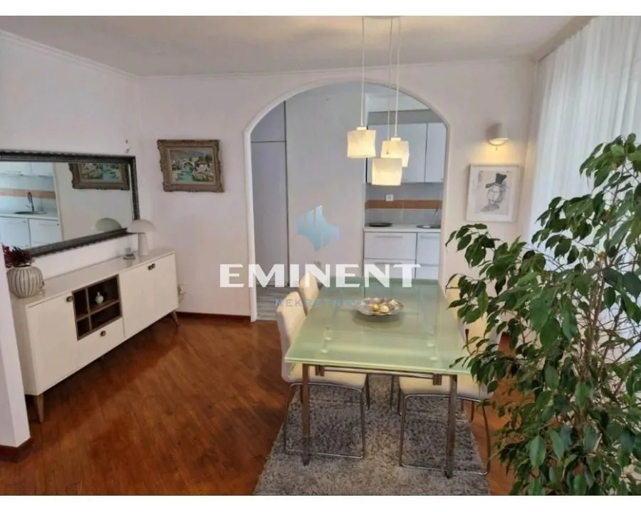 Rent, four bedroom apartment, 104m², Vračar Hram, Vračar Sve Podlokacije