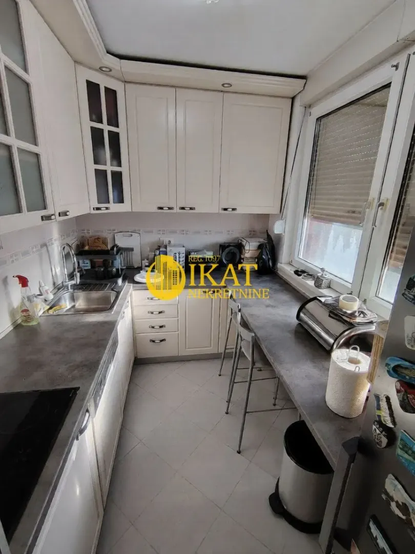 Prodaja, četvorosoban stan, 110m², Zvezdara Sve Podlokacije, Beograd
