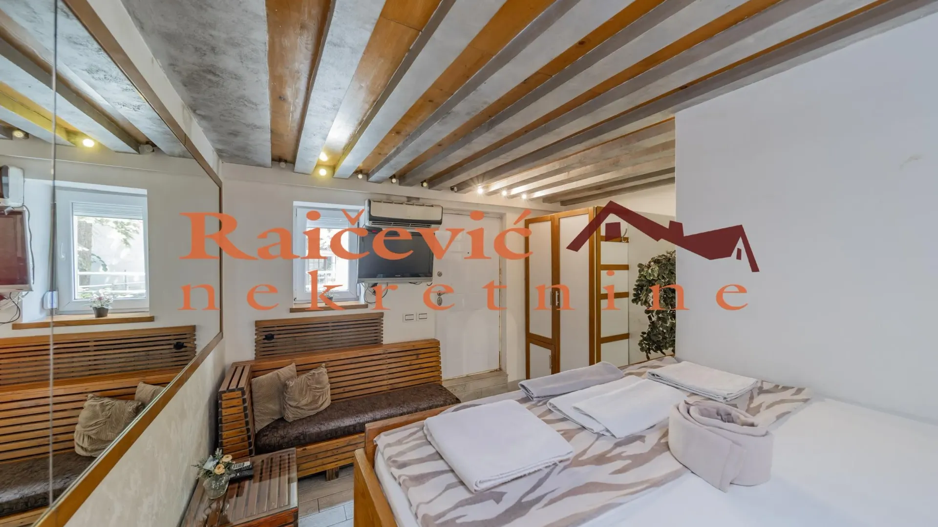 Sale, two bedroom apartment, 44m², Cvetni Trg, Vračar Sve Podlokacije
