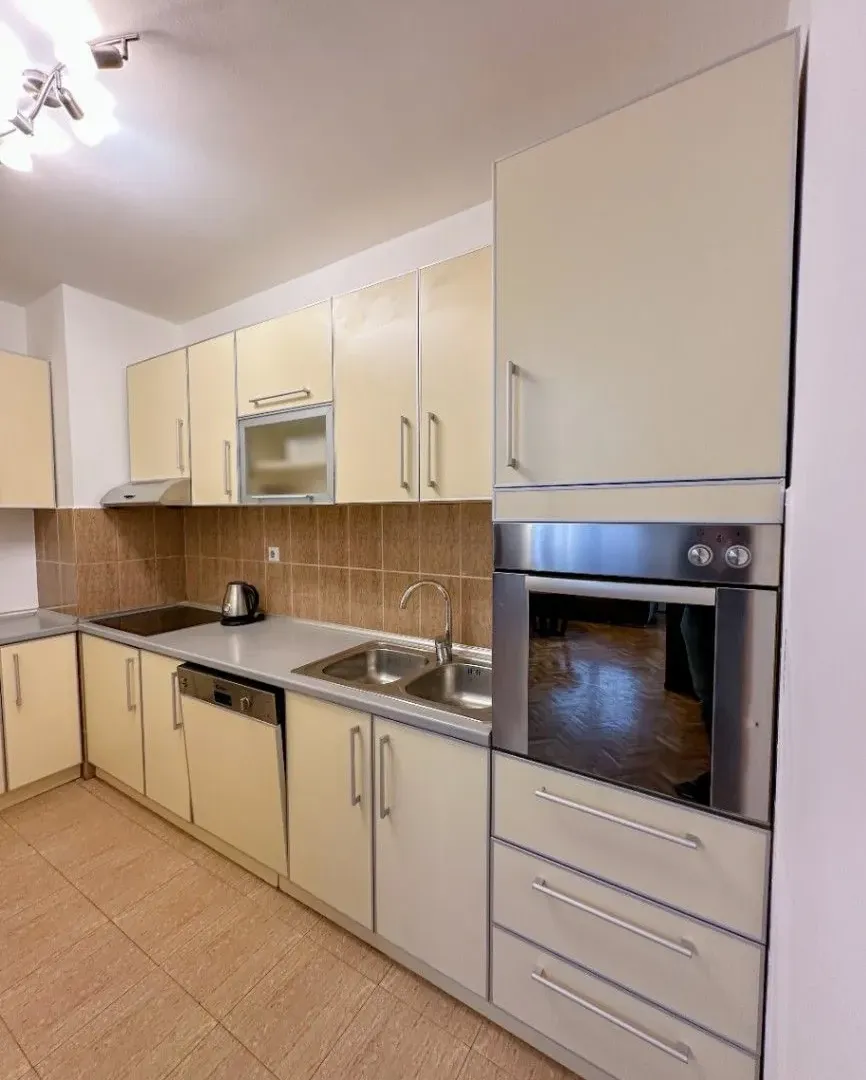 Rent, one bedroom apartment, 48m², Stari Aerodrom, Podgorica