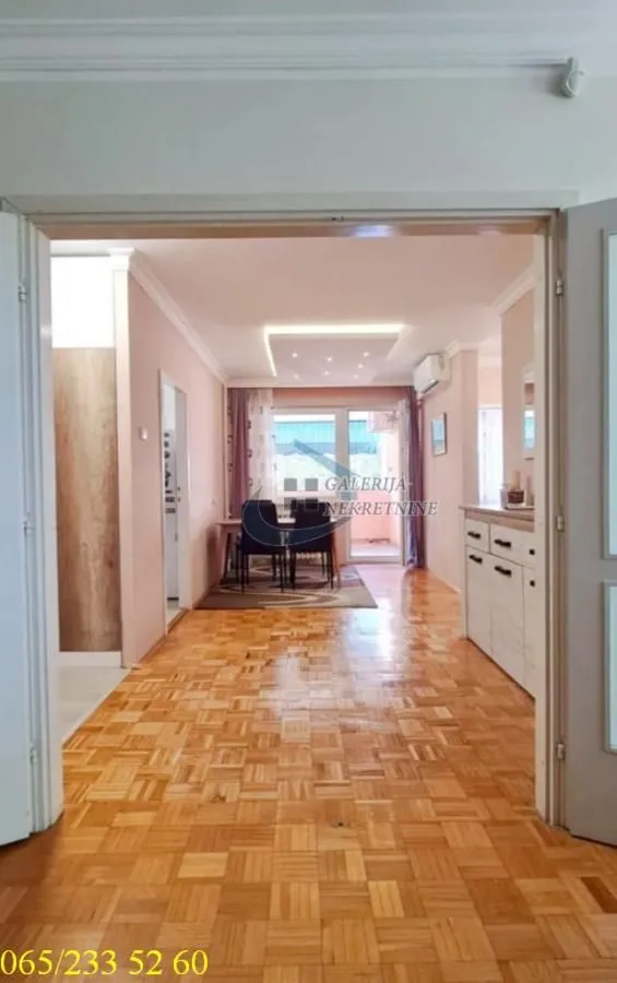 Sale, three bedroom apartment, 75m², Farmaceutski Fakultet, Voždovac Sve Podlokacije