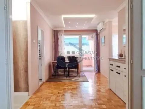 Sale, three bedroom apartment, 75m², Farmaceutski Fakultet, Voždovac Sve Podlokacije - image 19