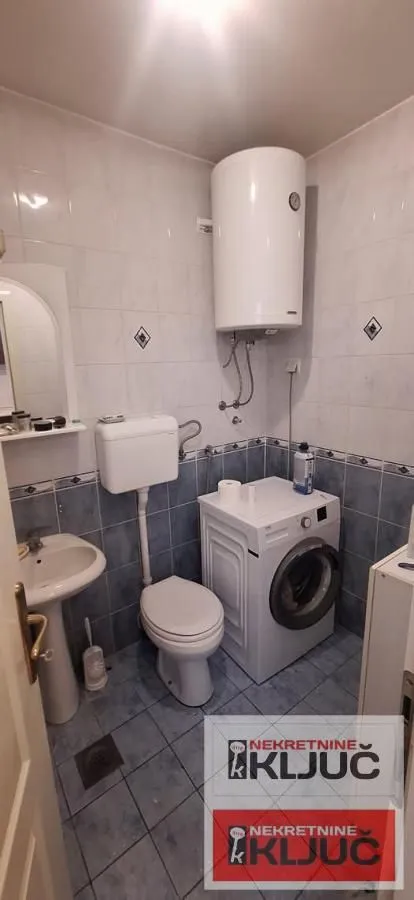 Prodaja, dvosoban stan, 55m², Bulevar Evrope, Novi Sad Sve Podlokacije