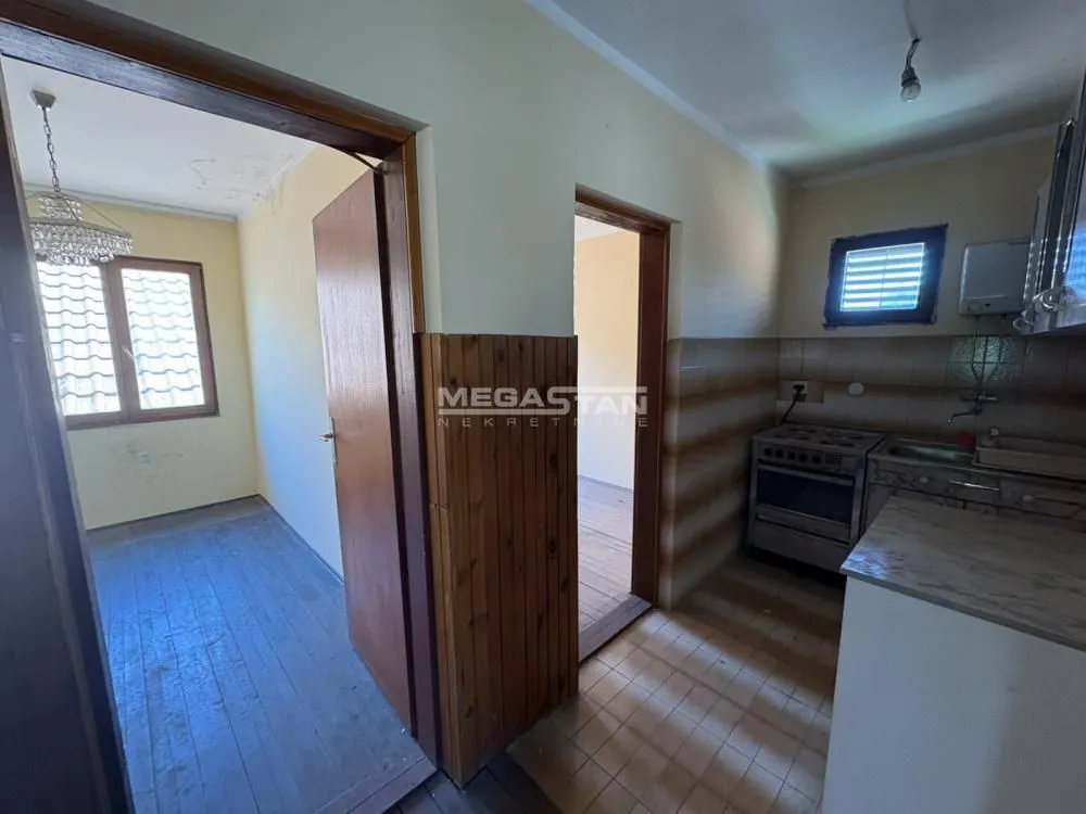 Prodaja, kuća, 414m², Mali Mokri Lug, Zvezdara Sve Podlokacije