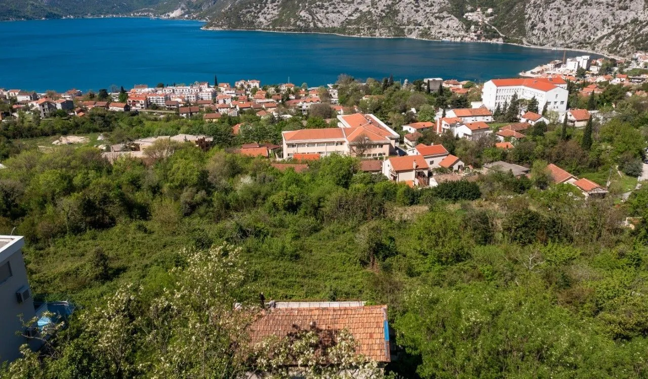 Prodaja, plac, 12941m², Risan, Kotor