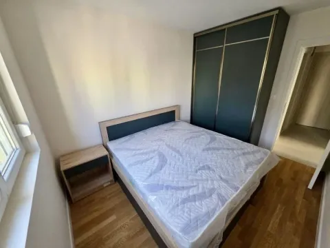 Rent, one bedroom apartment, 42m², Pobrežje, Podgorica - image 3