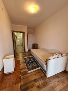 Izdavanje, dvosoban stan, 75m², Blok 5, Podgorica - image 14