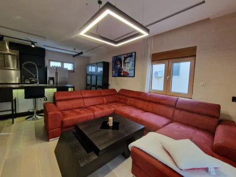 Rent, two bedroom apartment, 68m², Pržno, Budva - image 6