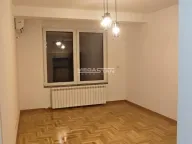 Izdavanje, jednosoban stan, 32m², Đeram Pijaca, Beograd - image 2