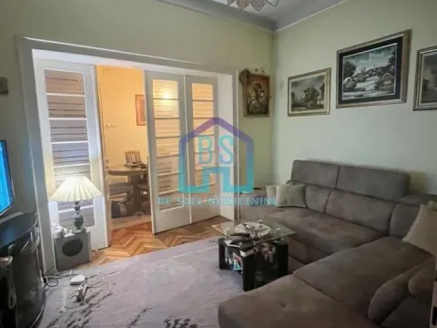 Prodaja, trosoban stan, 80m², Stari grad, Novi Sad - image 2