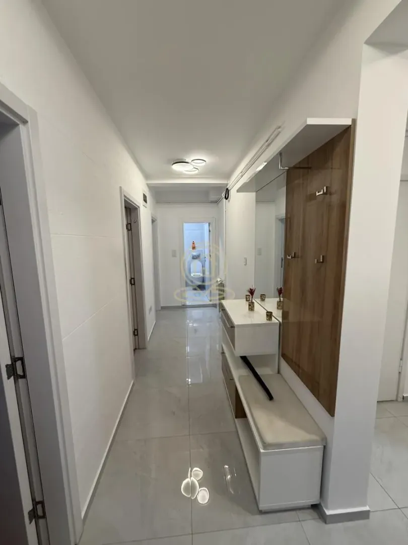 Izdavanje, četvorosoban stan, 101m², Pasino Brdo, Voždovac Sve Podlokacije