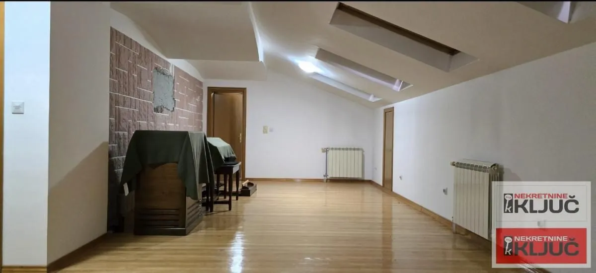 Rent, office space, 300m², Spens, Novi Sad Sve Podlokacije