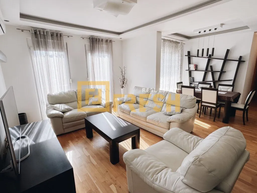 Izdavanje, trosoban stan, 95m², Zagorič, Podgorica