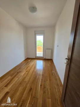 Prodaja, dvosoban stan, 82m², Batajnica, Beograd - image 8