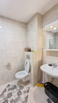 Izdavanje, jednosoban stan, 45m², Budva, Crna Gora - image 13