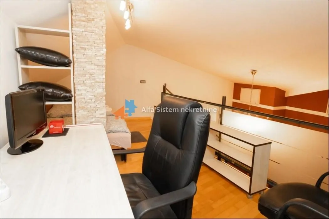 Rent, four bedroom apartment, 140m², Stari Grad, Beograd