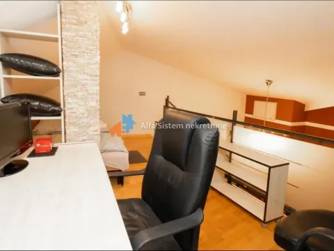 Rent, four bedroom apartment, 140m², Stari Grad, Beograd - image 21